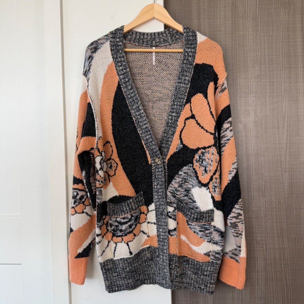 Free People August Cardigan in Peach Petals Combo Sweater Size XS - Picture 3 of 13